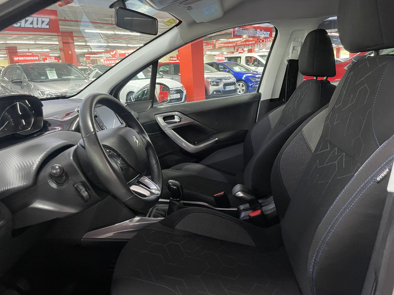 Foto Peugeot 2008 8