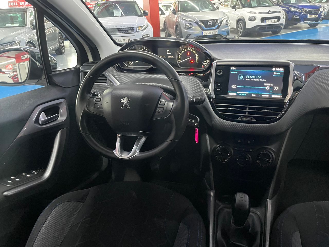 Foto Peugeot 2008 11