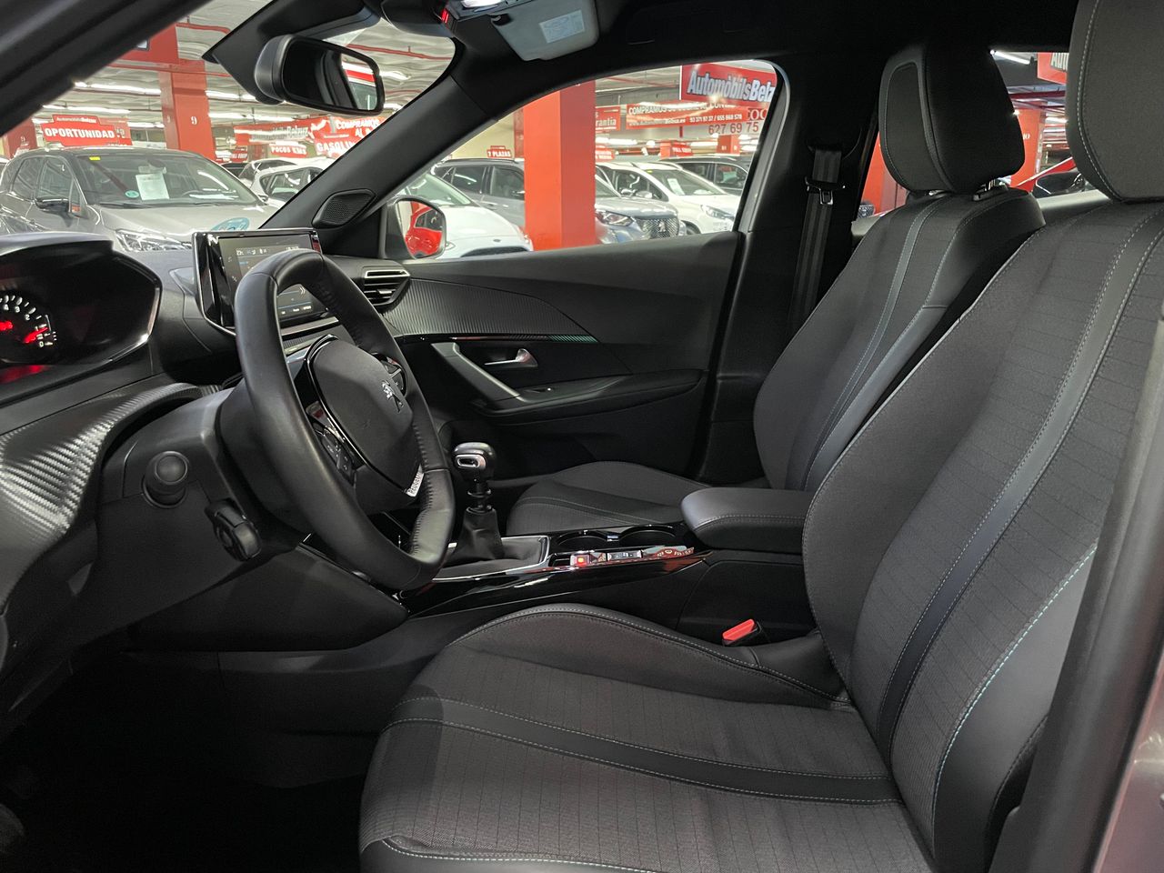Foto Peugeot 2008 9