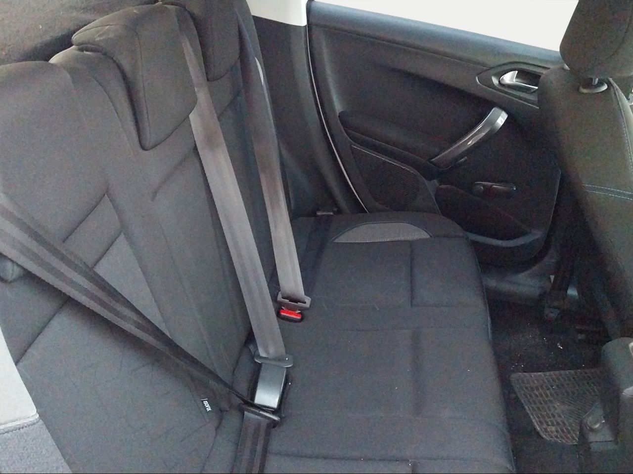 Foto Peugeot 2008 9