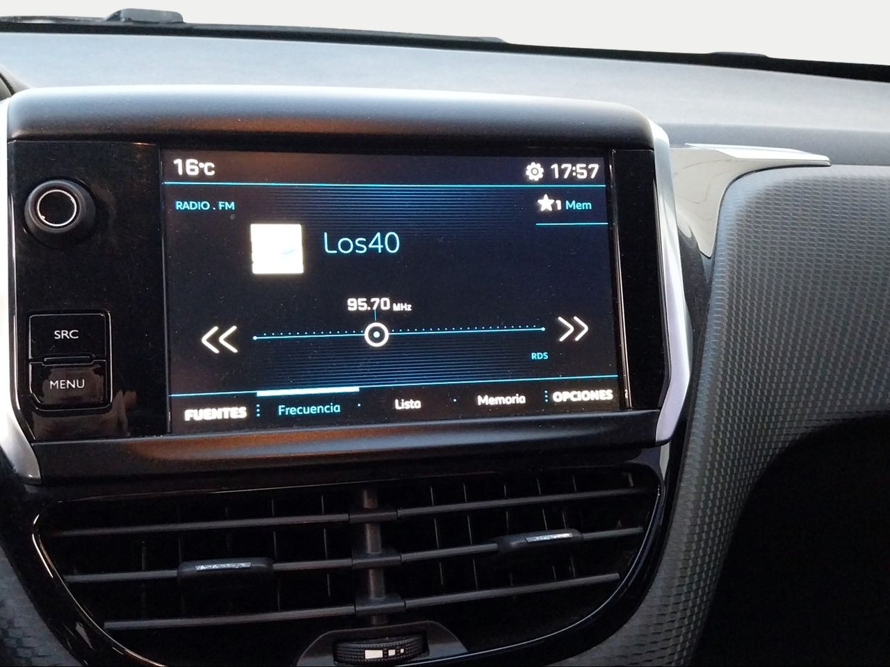 Foto Peugeot 2008 14