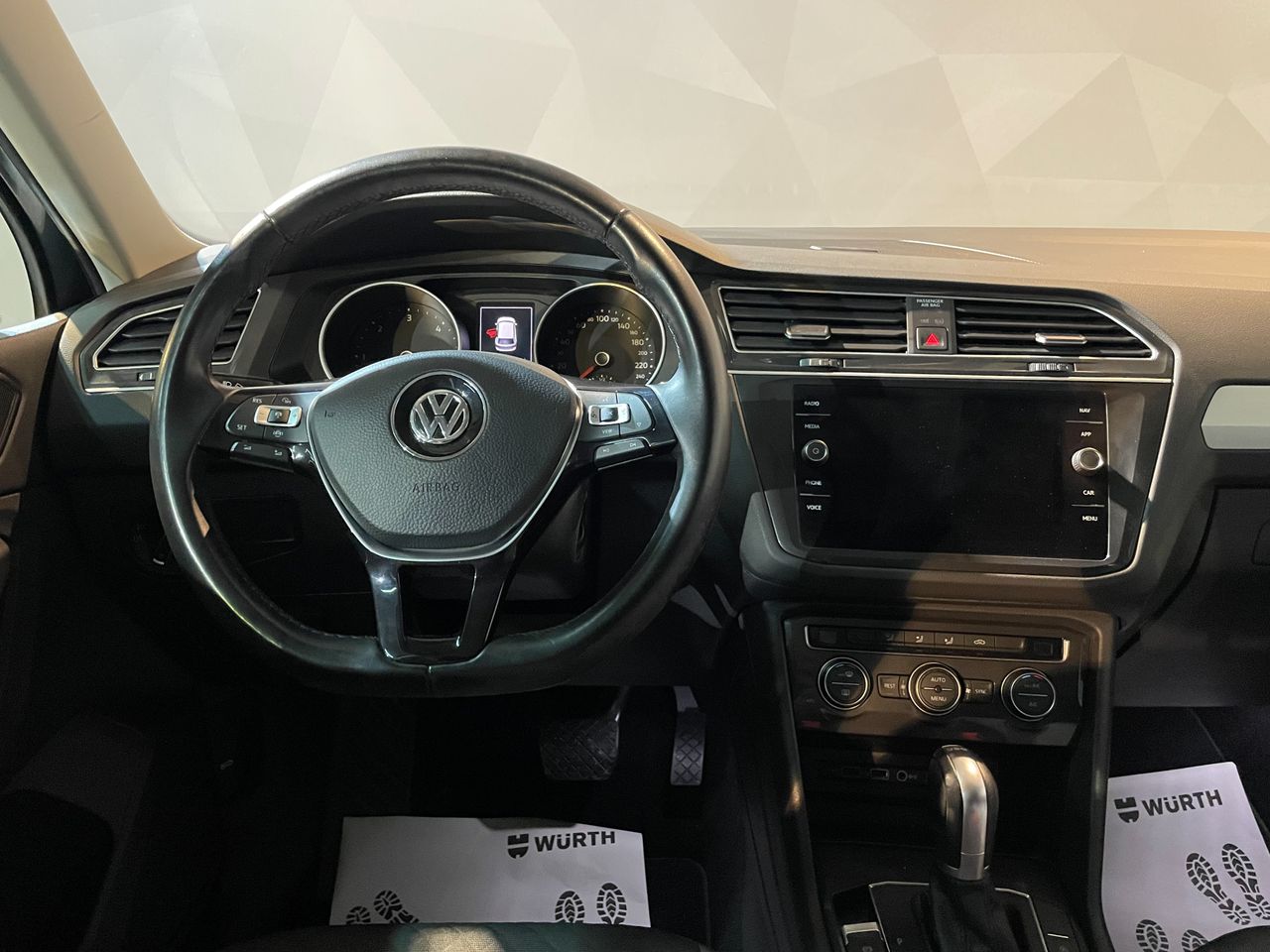 Foto Volkswagen Tiguan 17