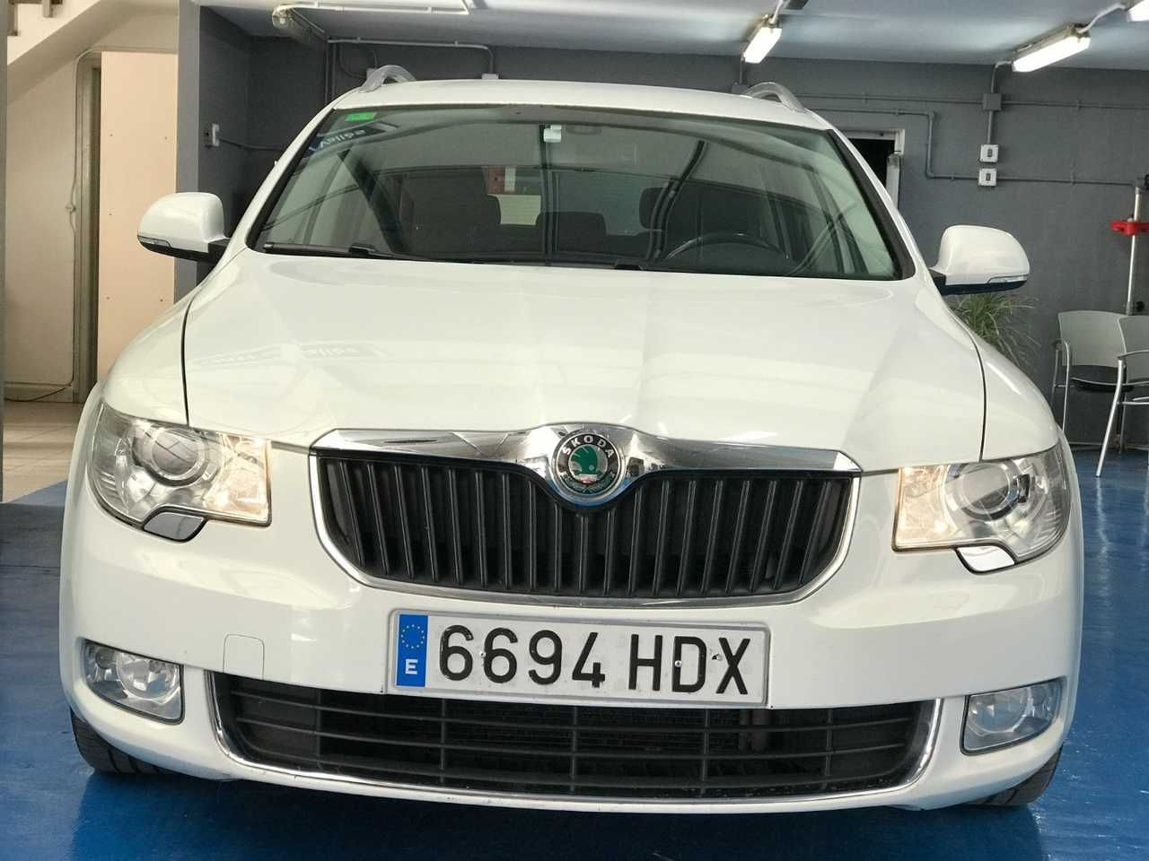 Foto Skoda Superb 4