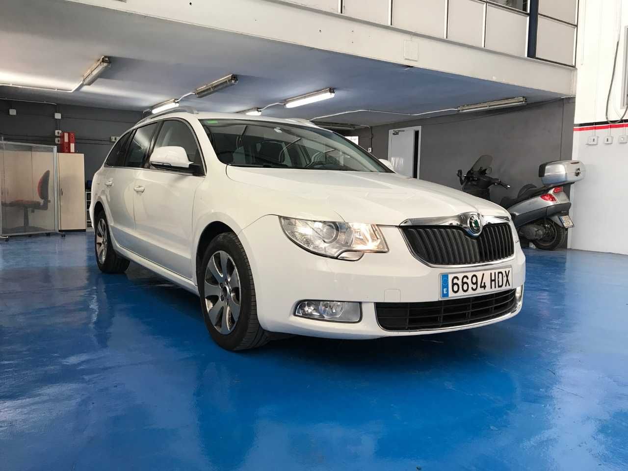 Foto Skoda Superb 5