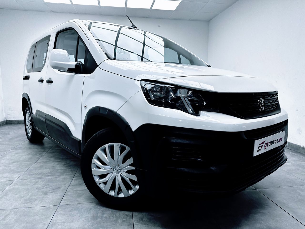 Foto Peugeot Rifter 11