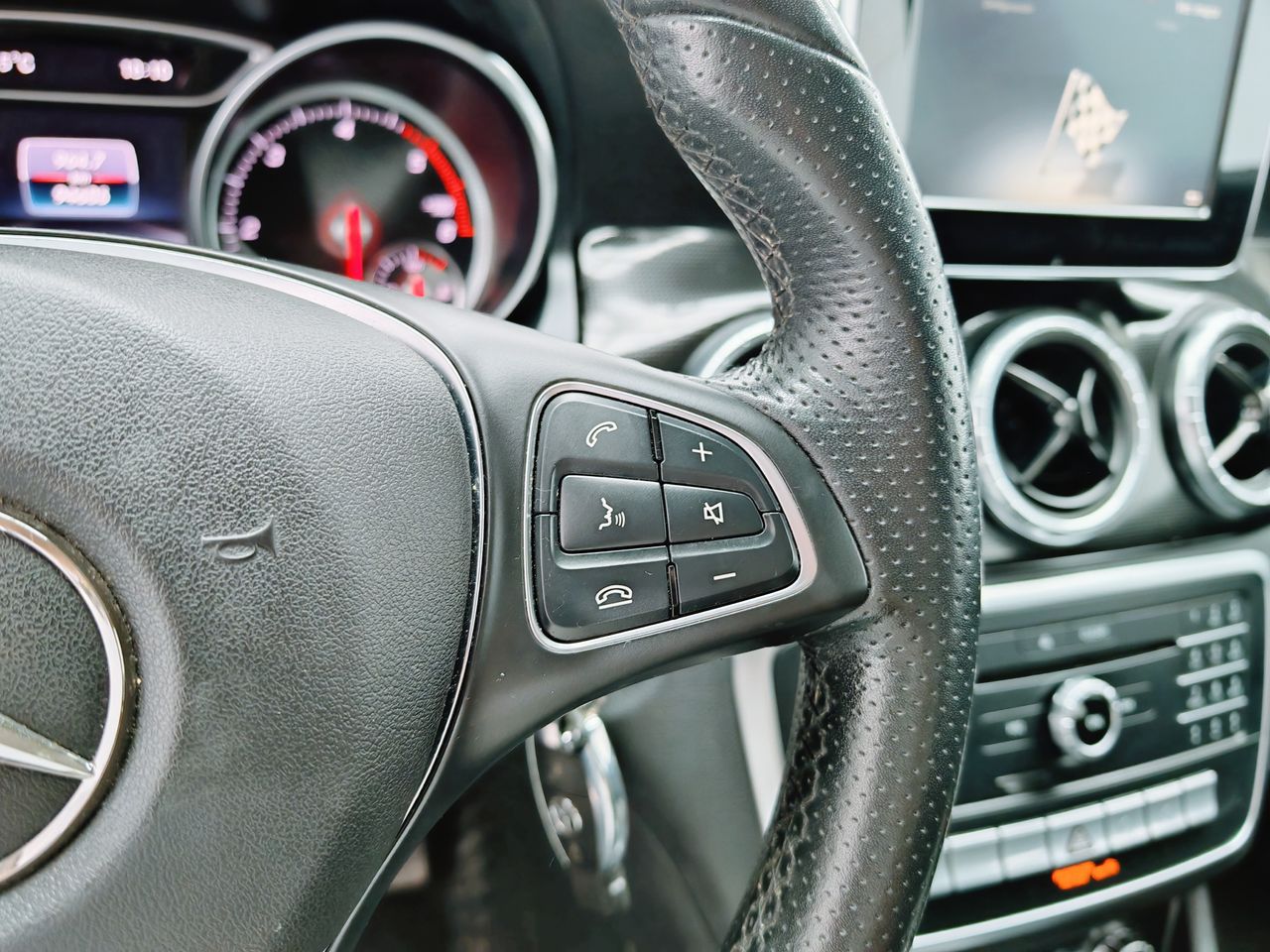 Foto Mercedes-Benz Clase CLA 20