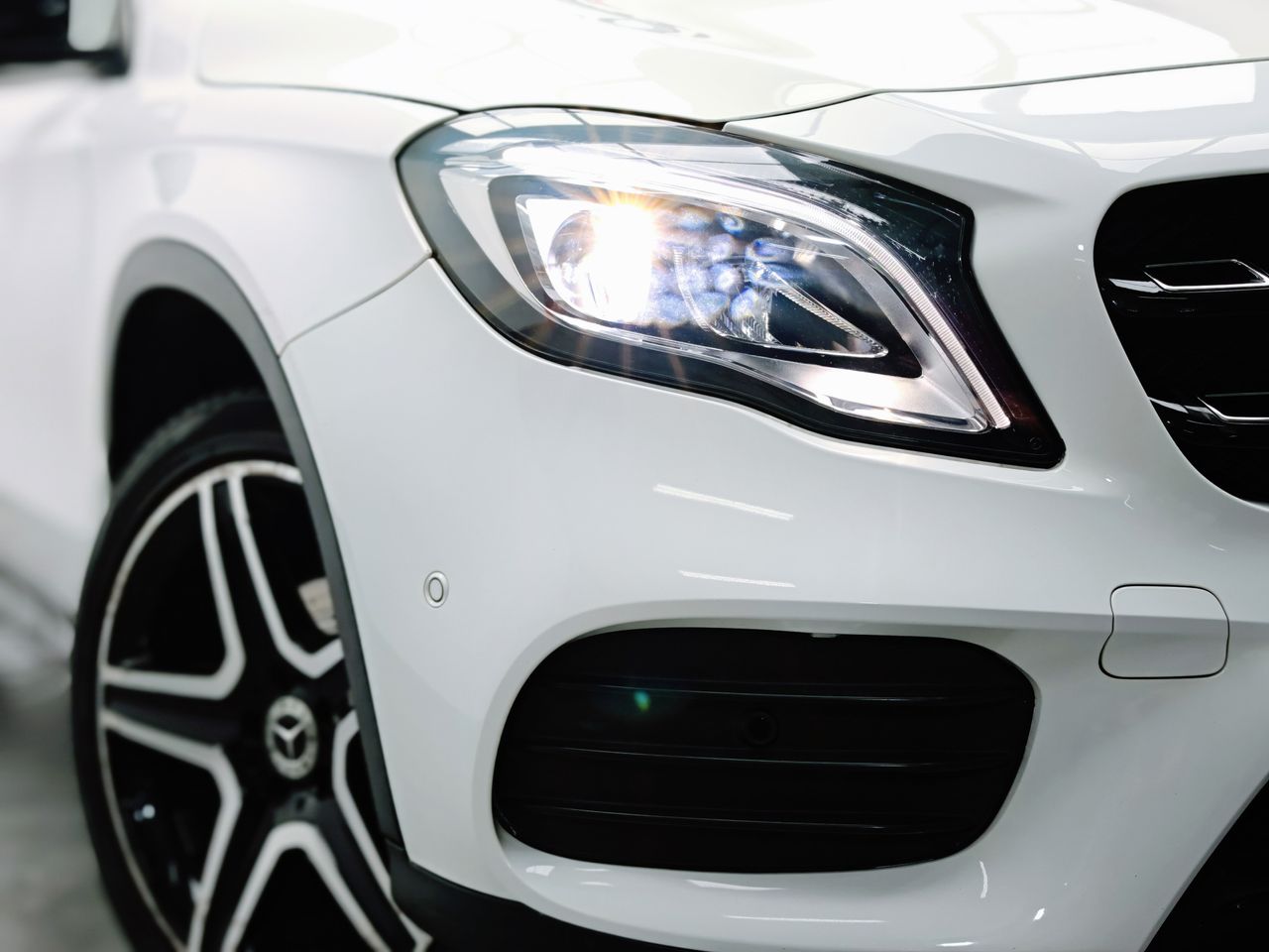 Foto Mercedes-Benz Clase GLA 13