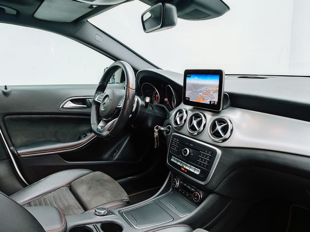 Foto Mercedes-Benz Clase GLA 26