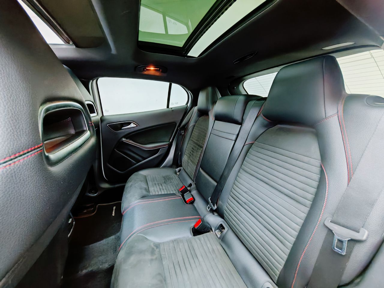 Foto Mercedes-Benz Clase GLA 31
