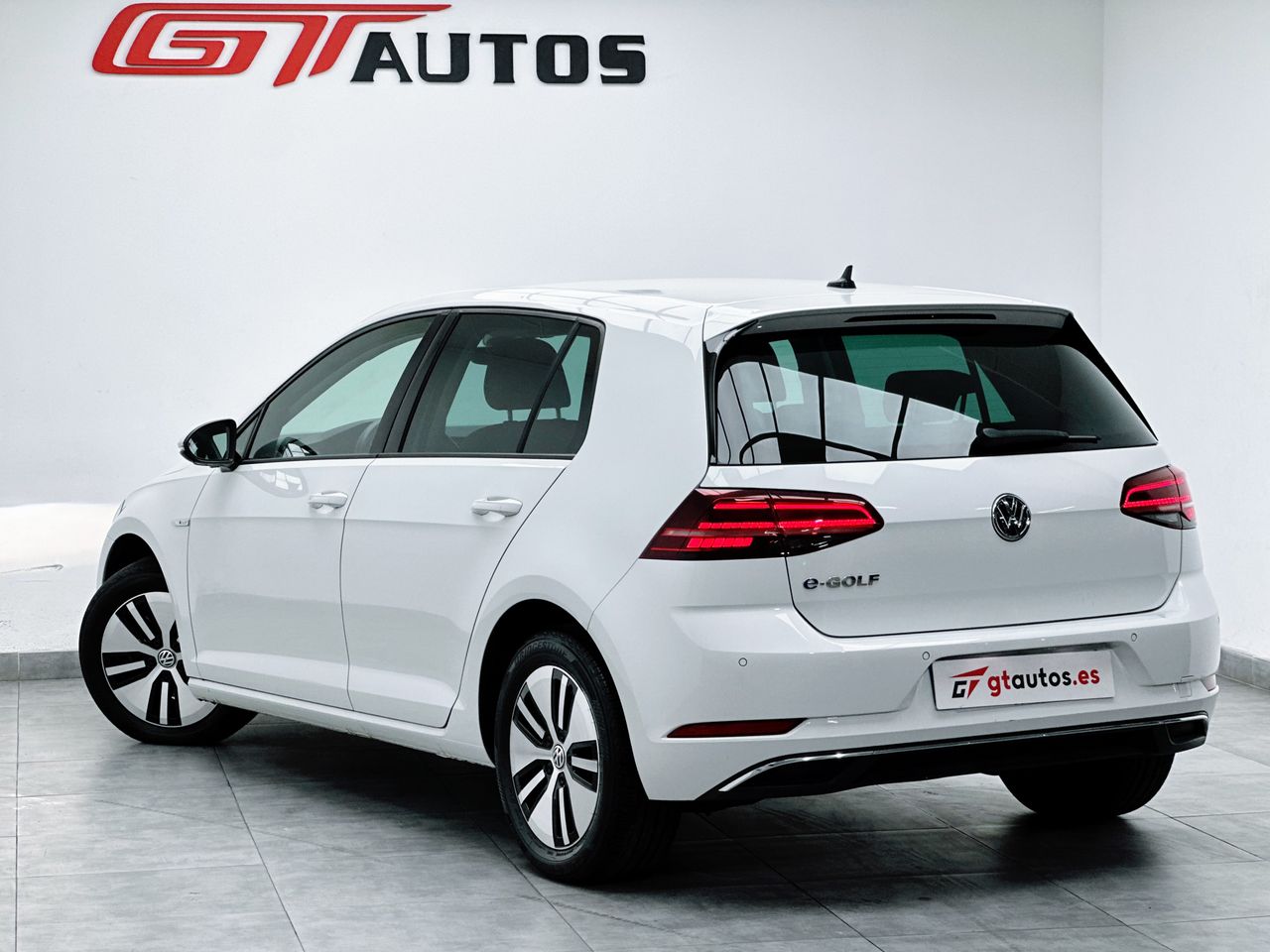 Foto Volkswagen Golf 9