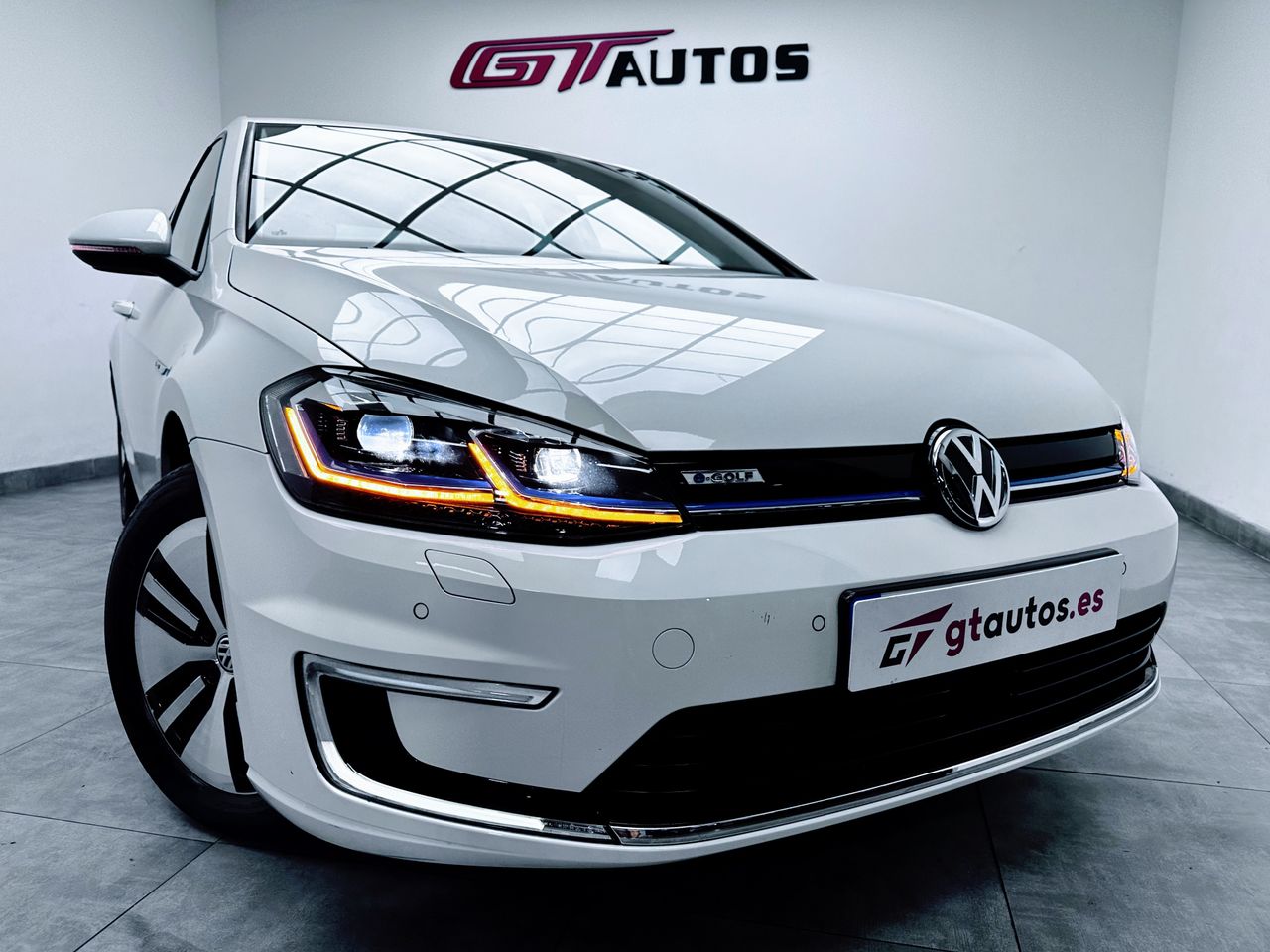Foto Volkswagen Golf 13