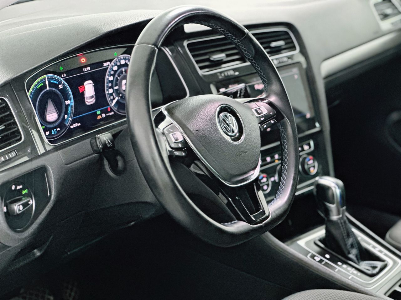 Foto Volkswagen Golf 25
