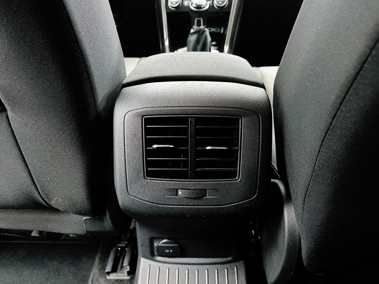Foto Volkswagen T-Roc 23