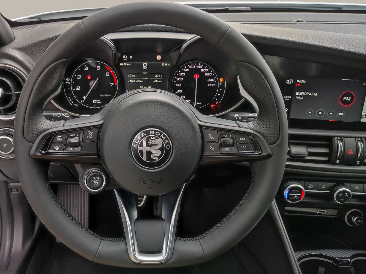 Foto Alfa Romeo Giulia 9