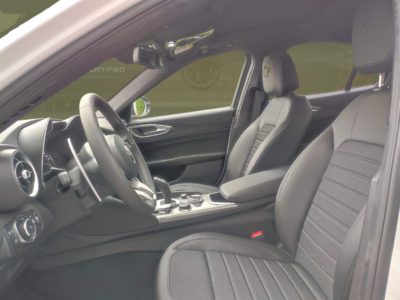 Foto Alfa Romeo Giulia 11