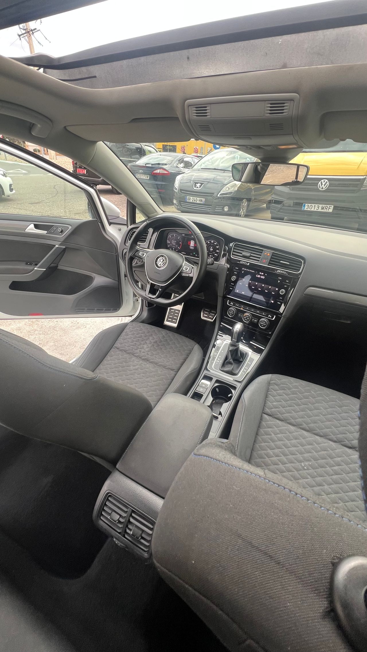 Foto Volkswagen Golf 9