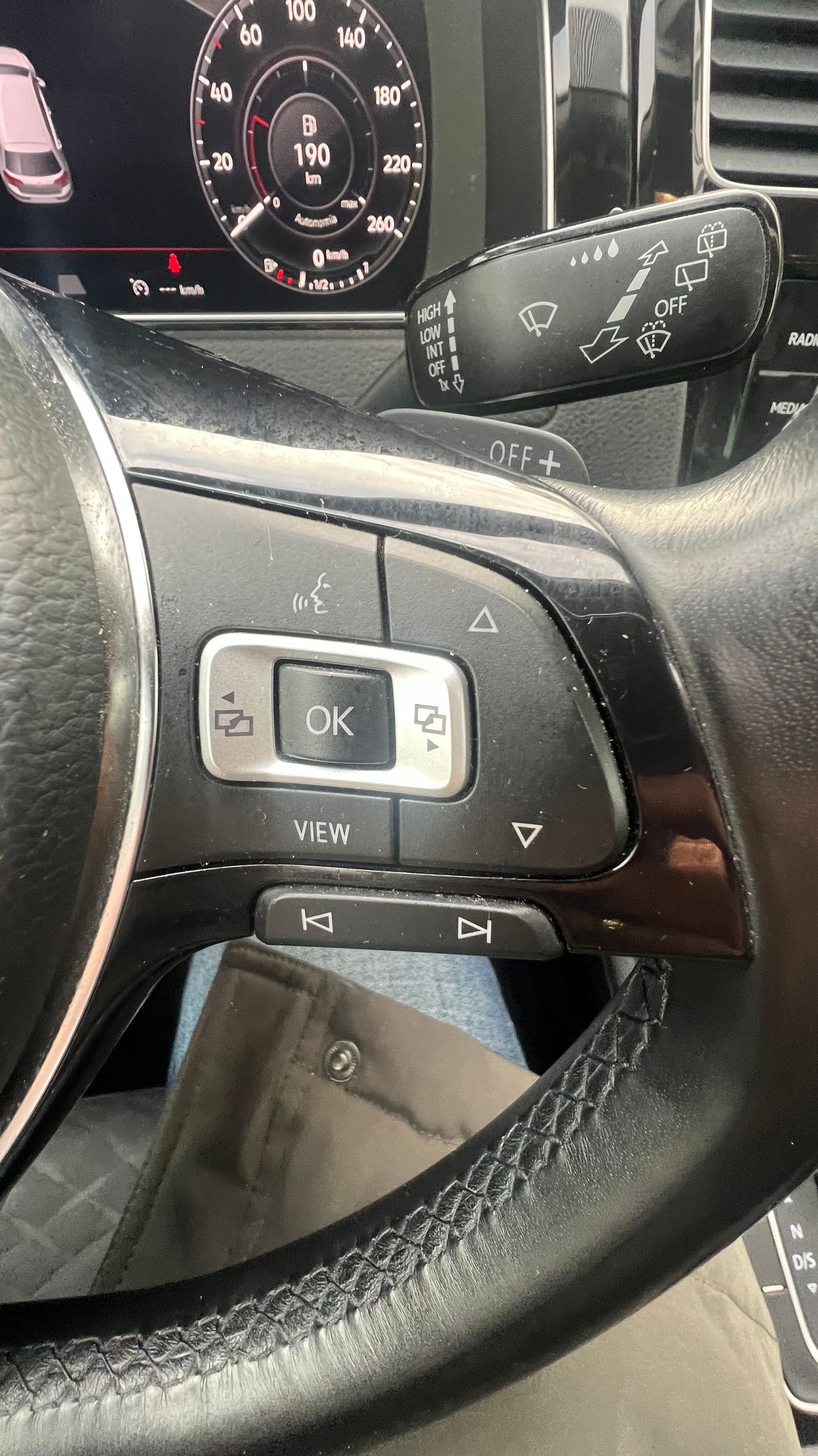 Foto Volkswagen Golf 16
