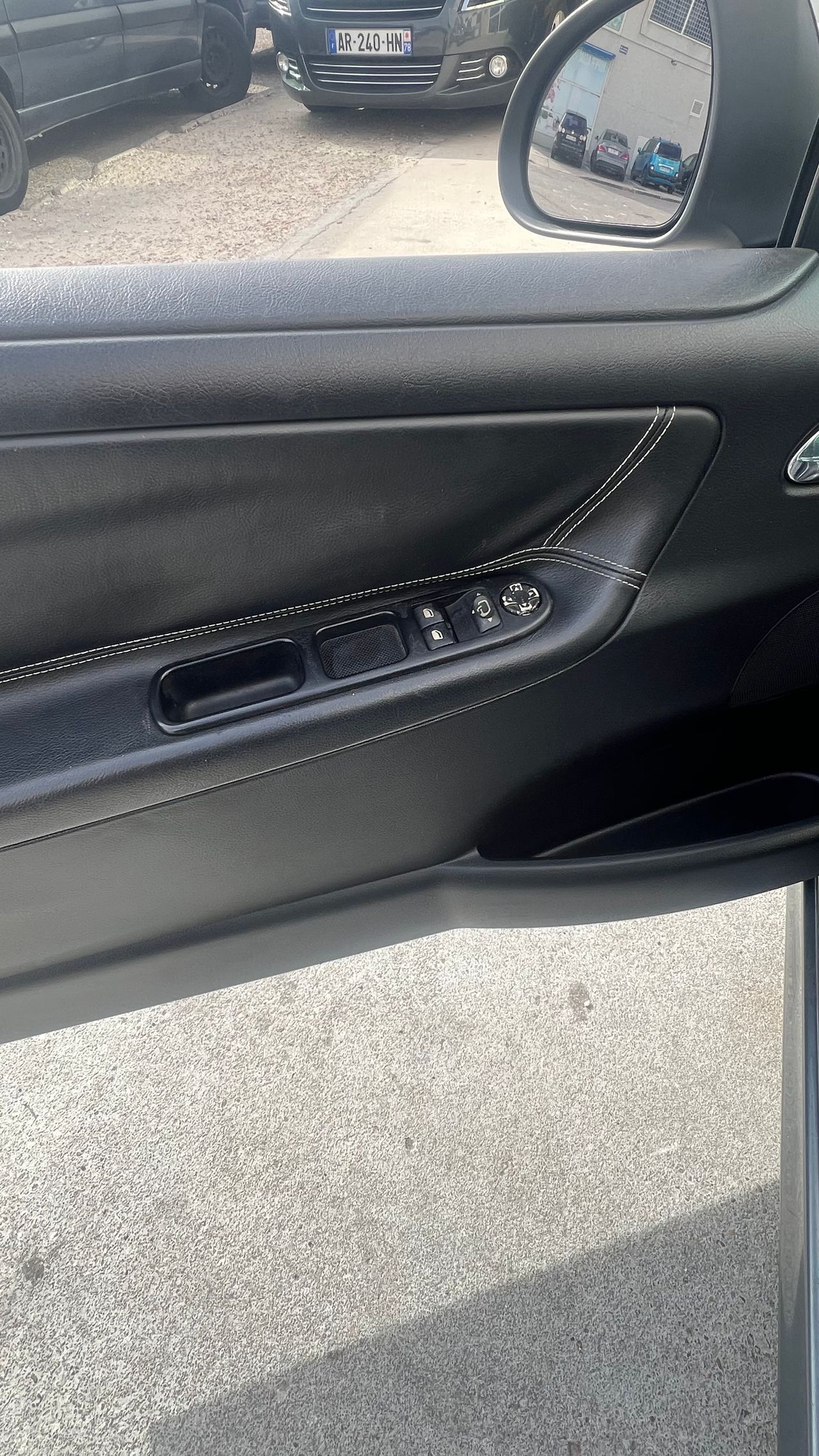 Foto Peugeot 207 13