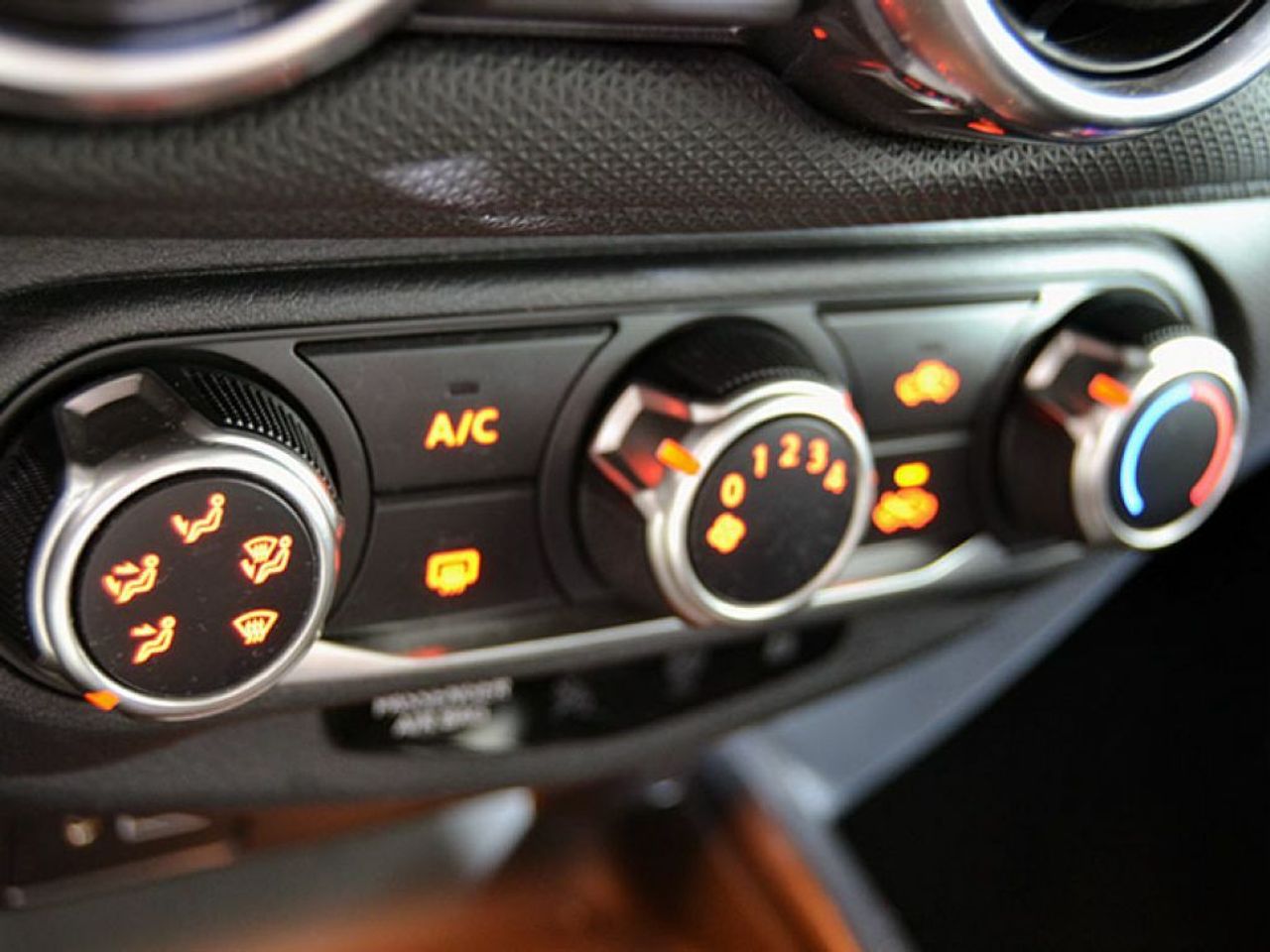 Foto Nissan Juke 26