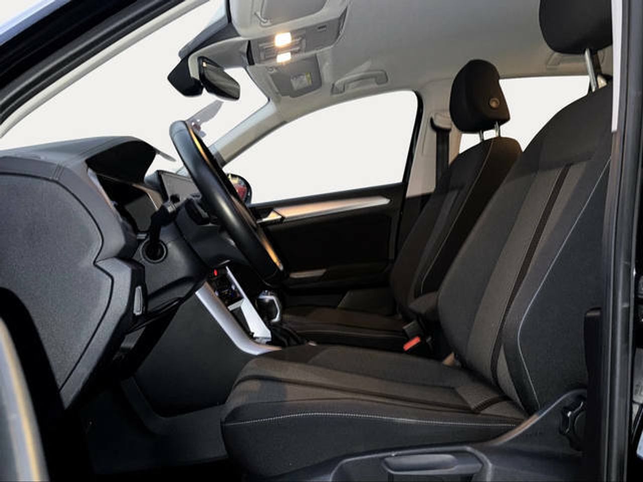Foto Volkswagen T-Roc 8