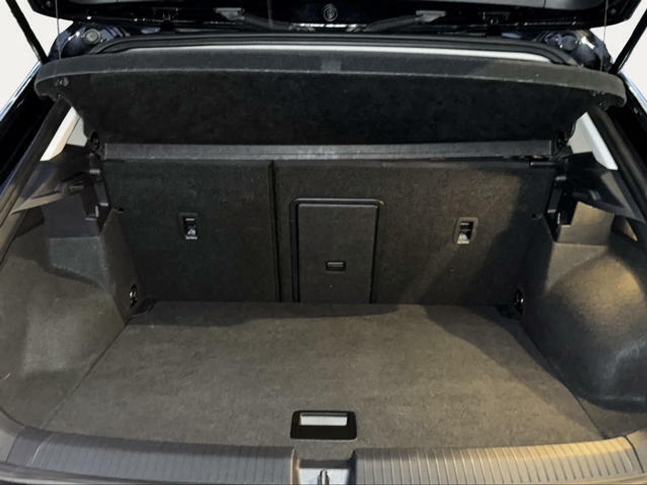 Foto Volkswagen T-Roc 12