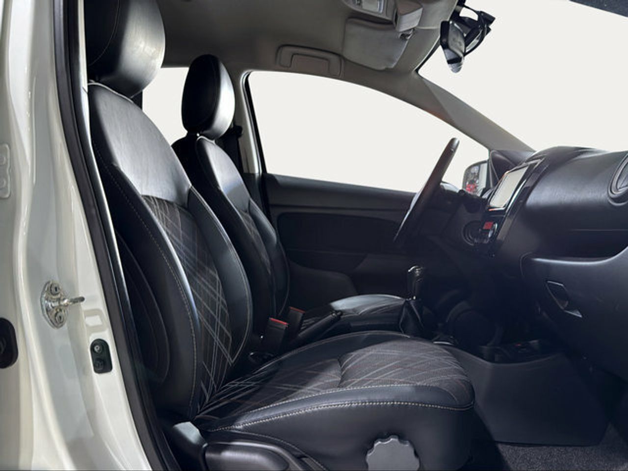 Foto Mitsubishi Space Star 11