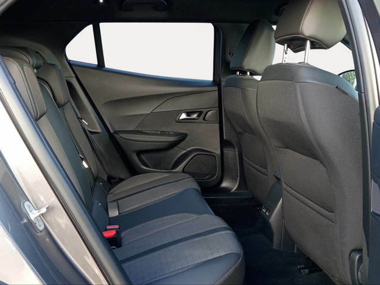 Foto Peugeot 2008 11