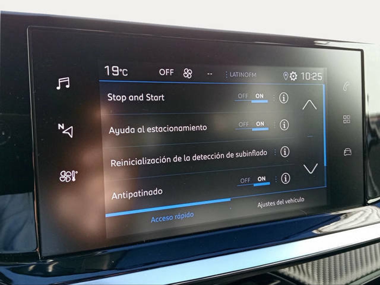Foto Peugeot 2008 14