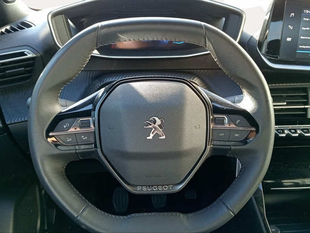 Foto Peugeot 2008 18