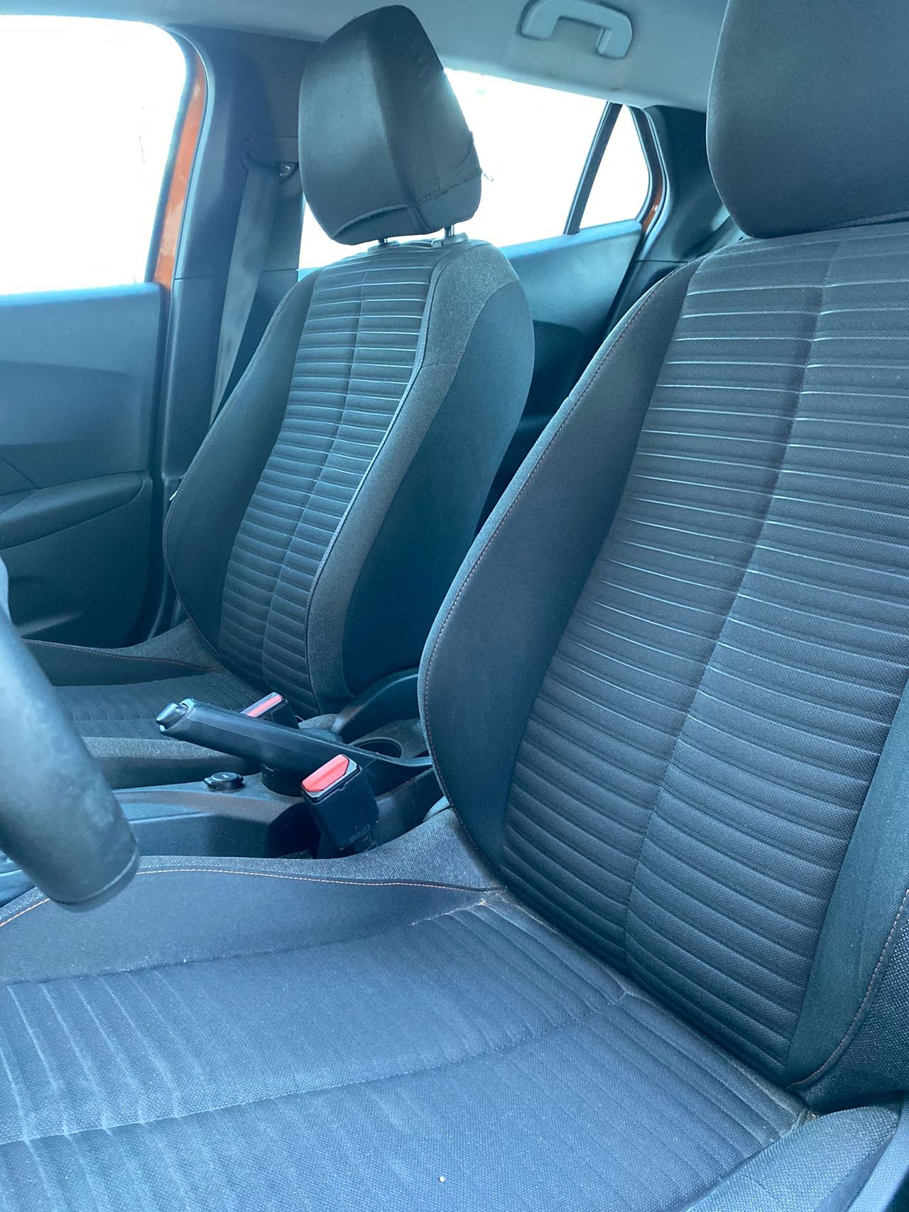 Foto Peugeot 2008 13