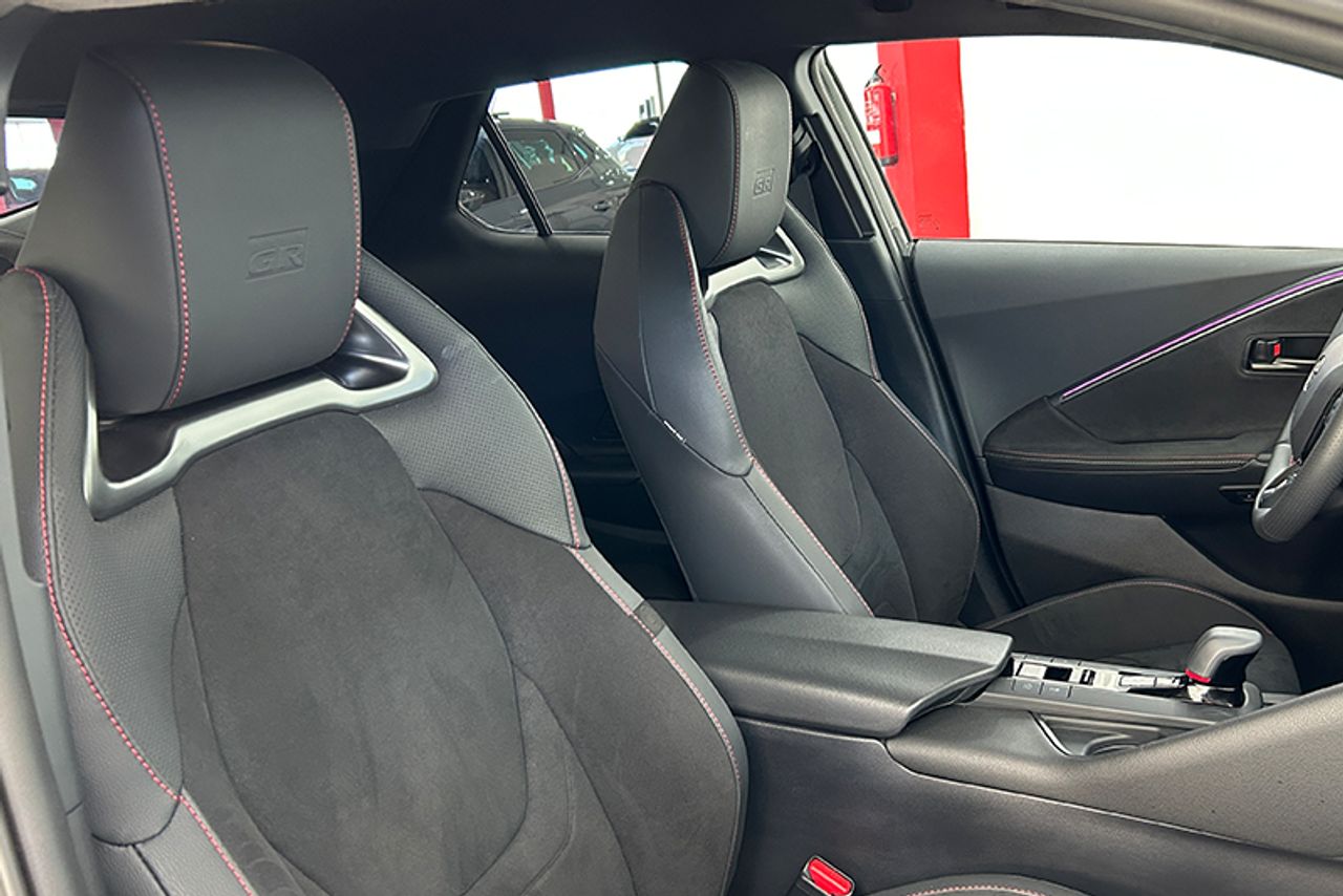 Foto Toyota C-HR 7