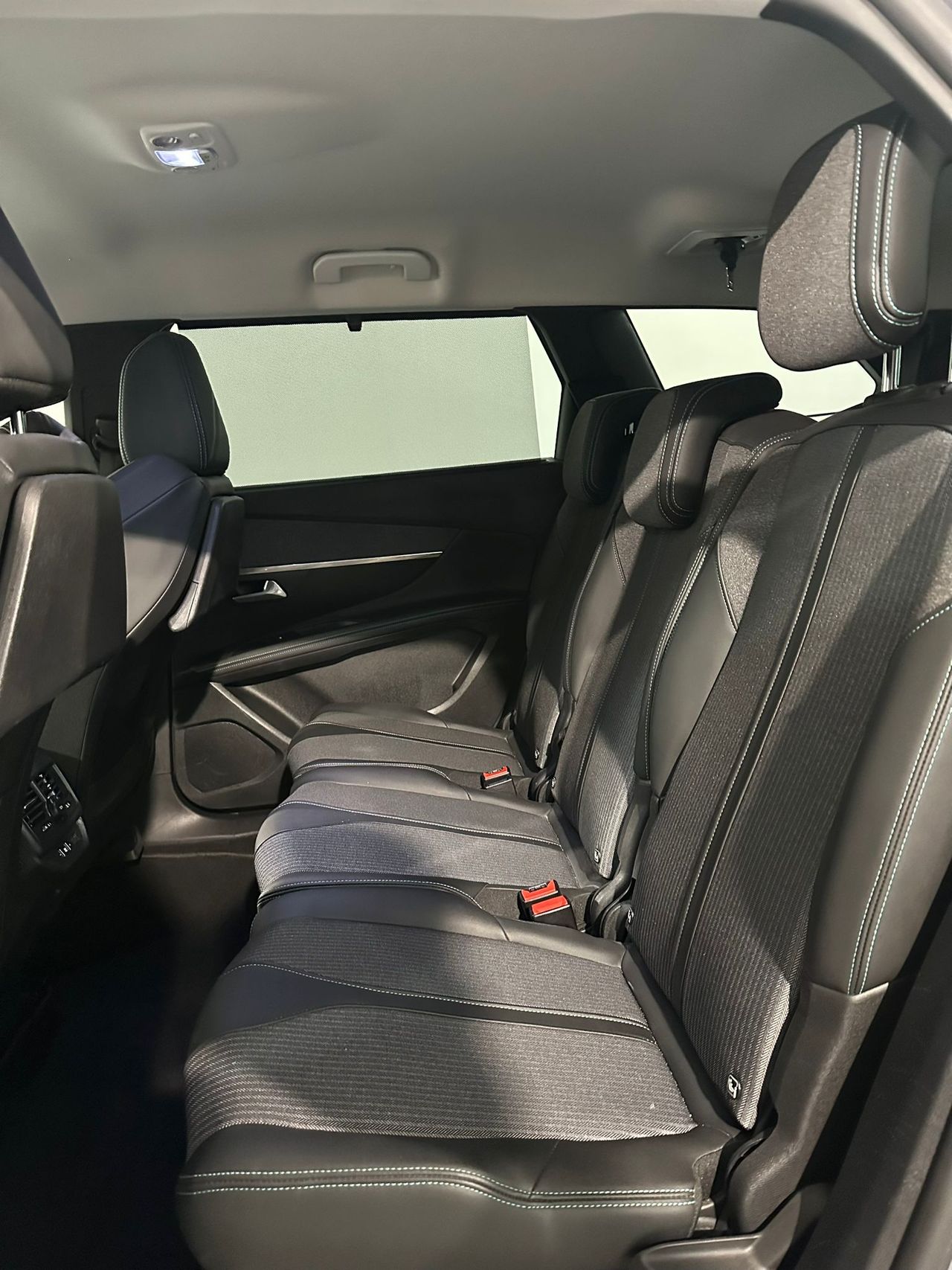 Foto Peugeot 5008 11