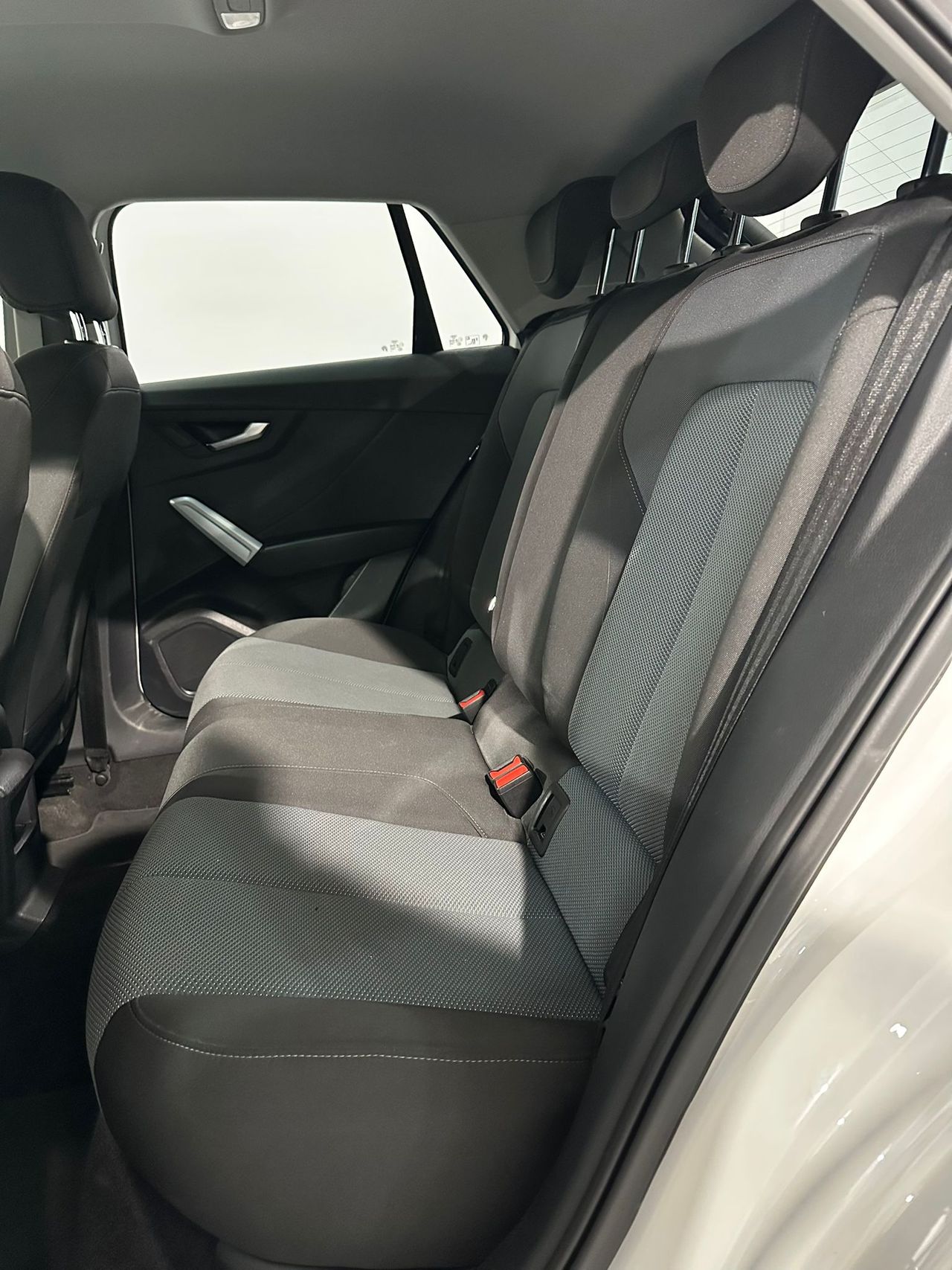 Foto Audi Q2 10