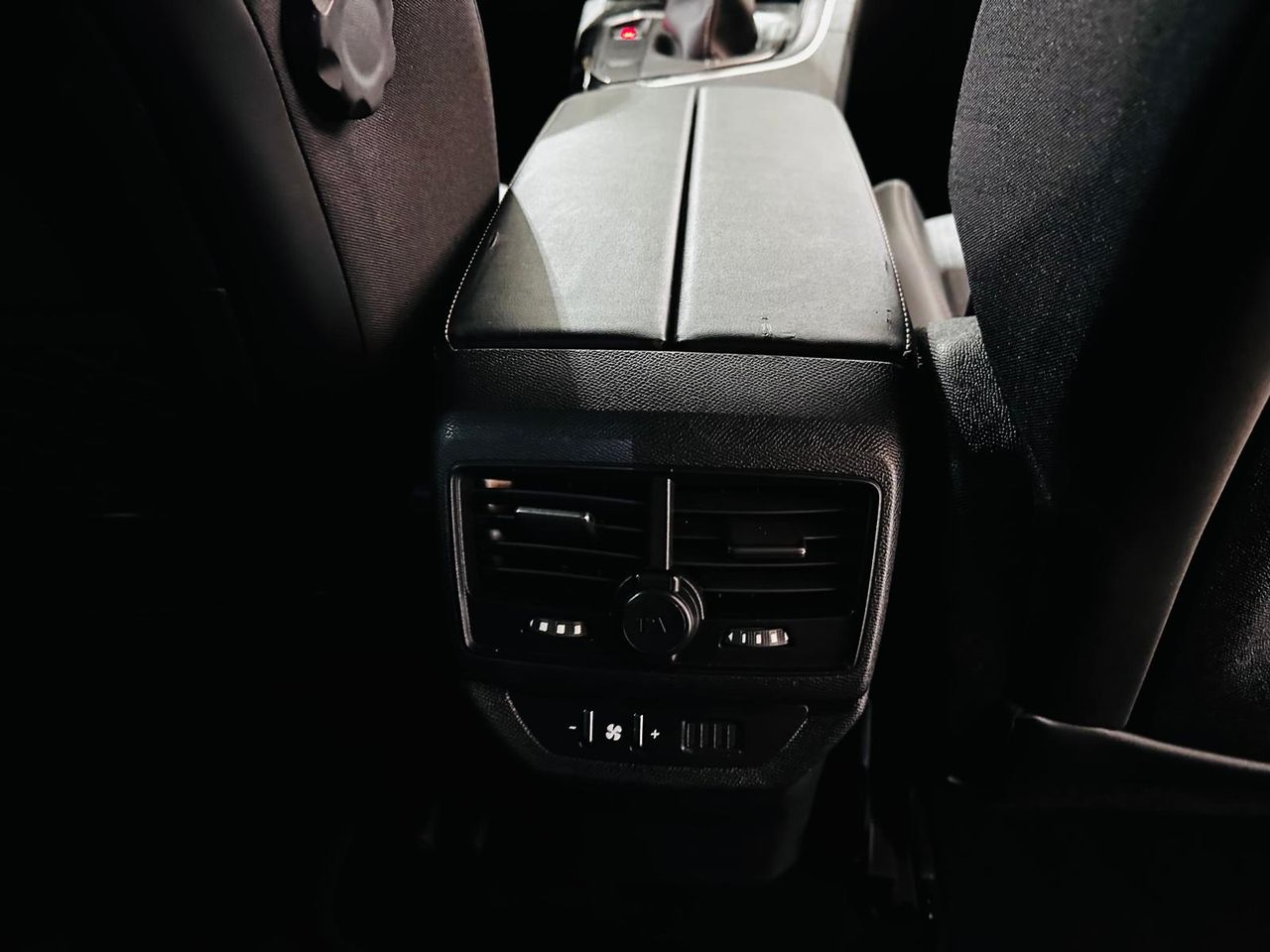 Foto Peugeot 5008 15
