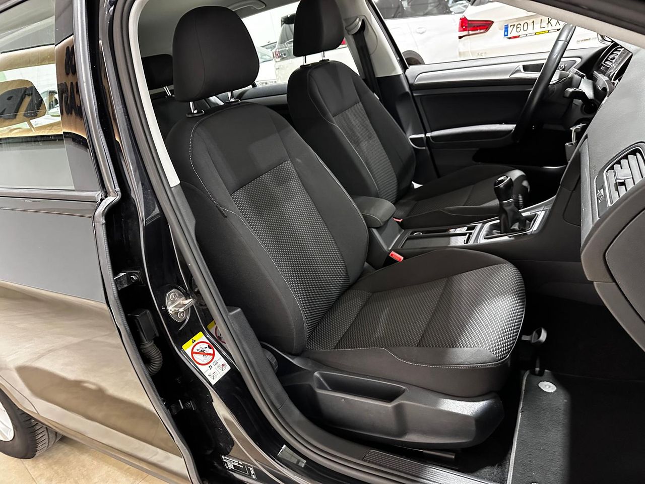 Foto Volkswagen Golf 17