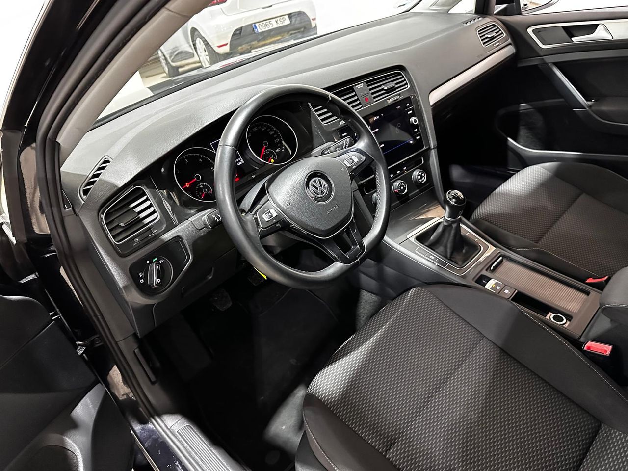 Foto Volkswagen Golf 18