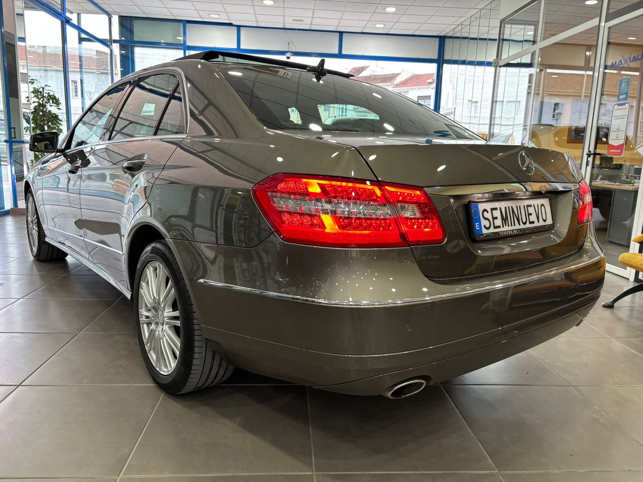 Foto Mercedes-Benz Clase E 2