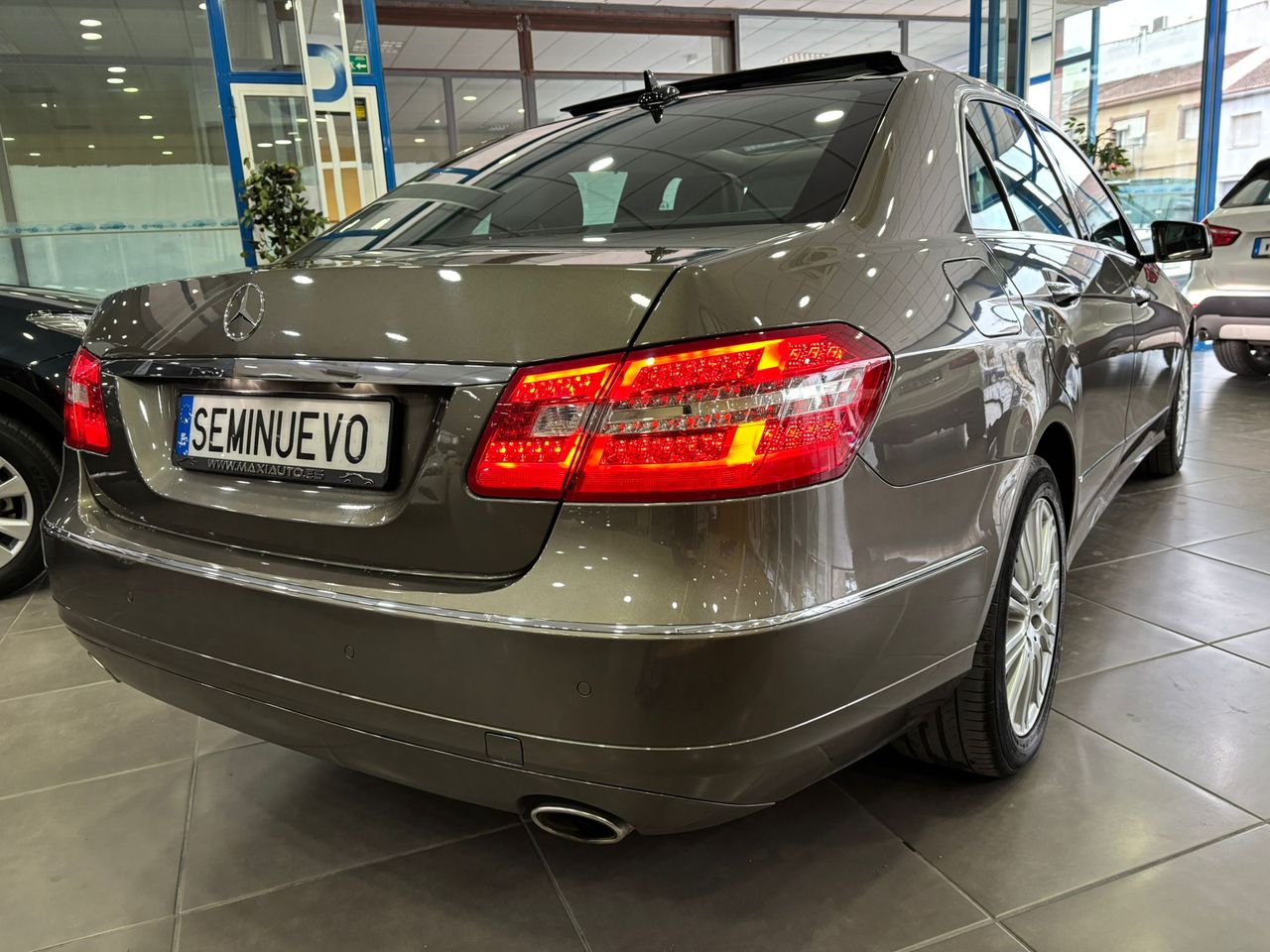 Foto Mercedes-Benz Clase E 4
