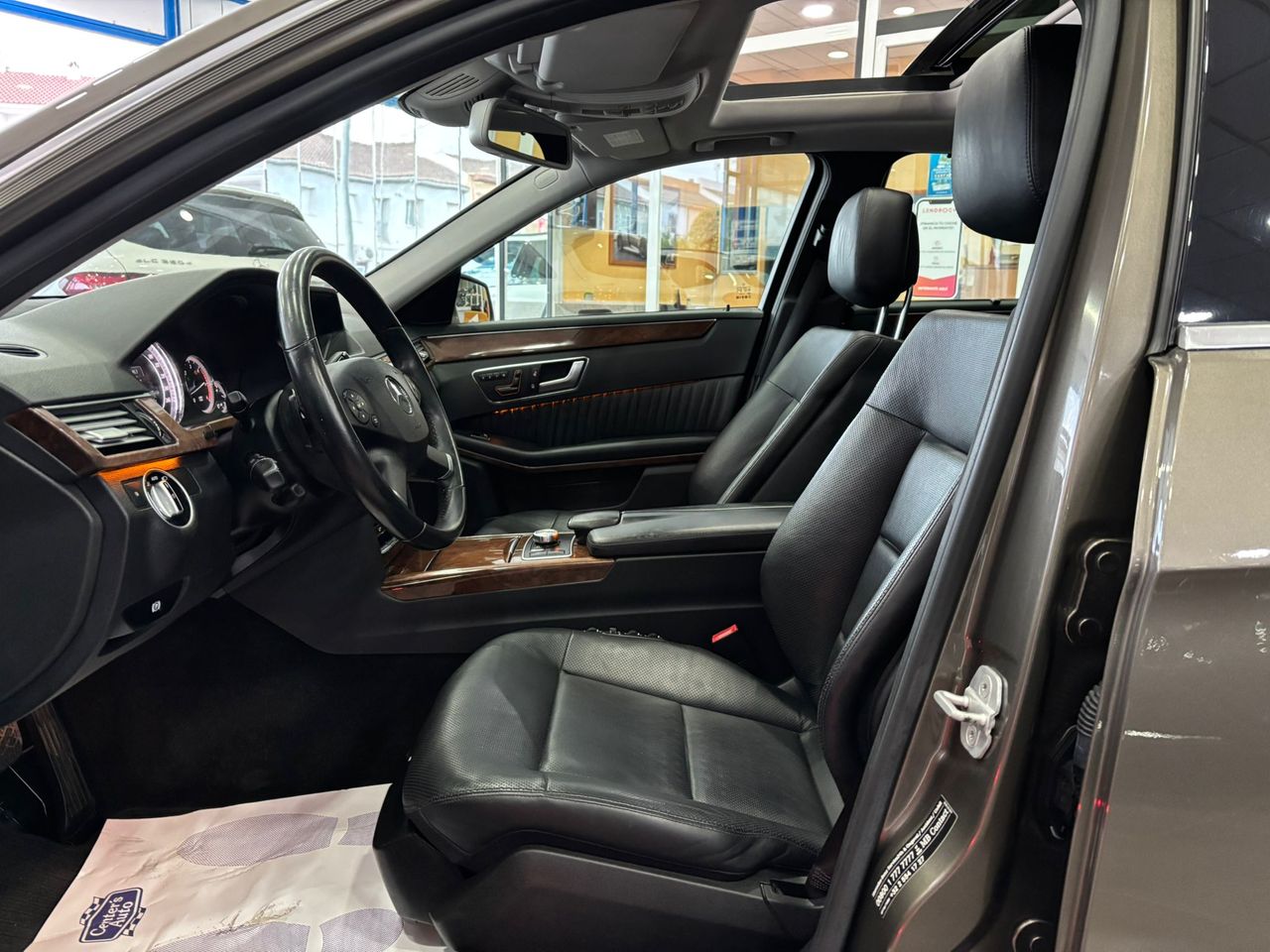 Foto Mercedes-Benz Clase E 10