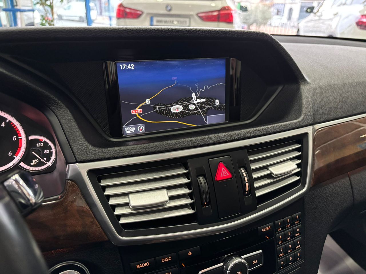 Foto Mercedes-Benz Clase E 18