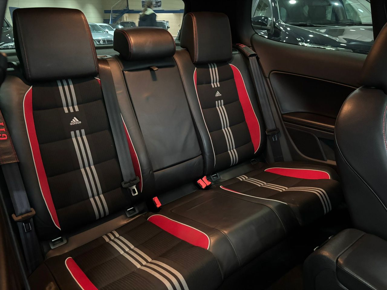 Foto Volkswagen Golf 13