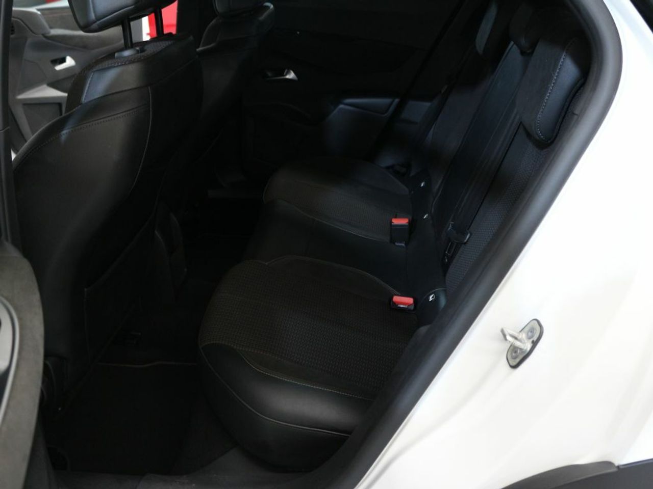 Foto DS Automobiles DS 3 10