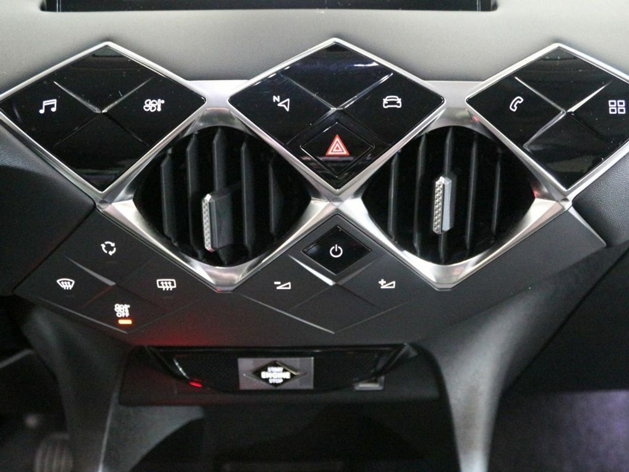 Foto DS Automobiles DS 3 21