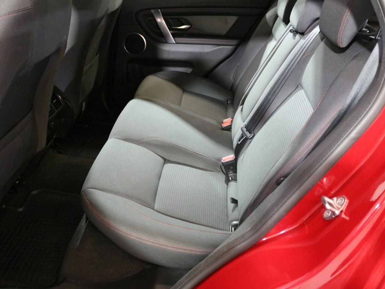 Foto Land-Rover Discovery Sport 15