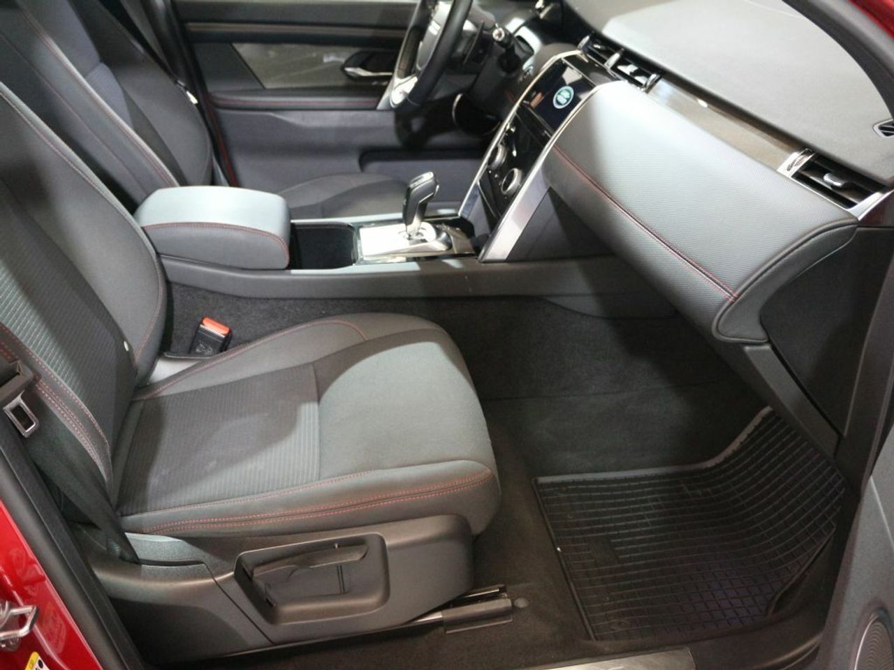Foto Land-Rover Discovery Sport 17