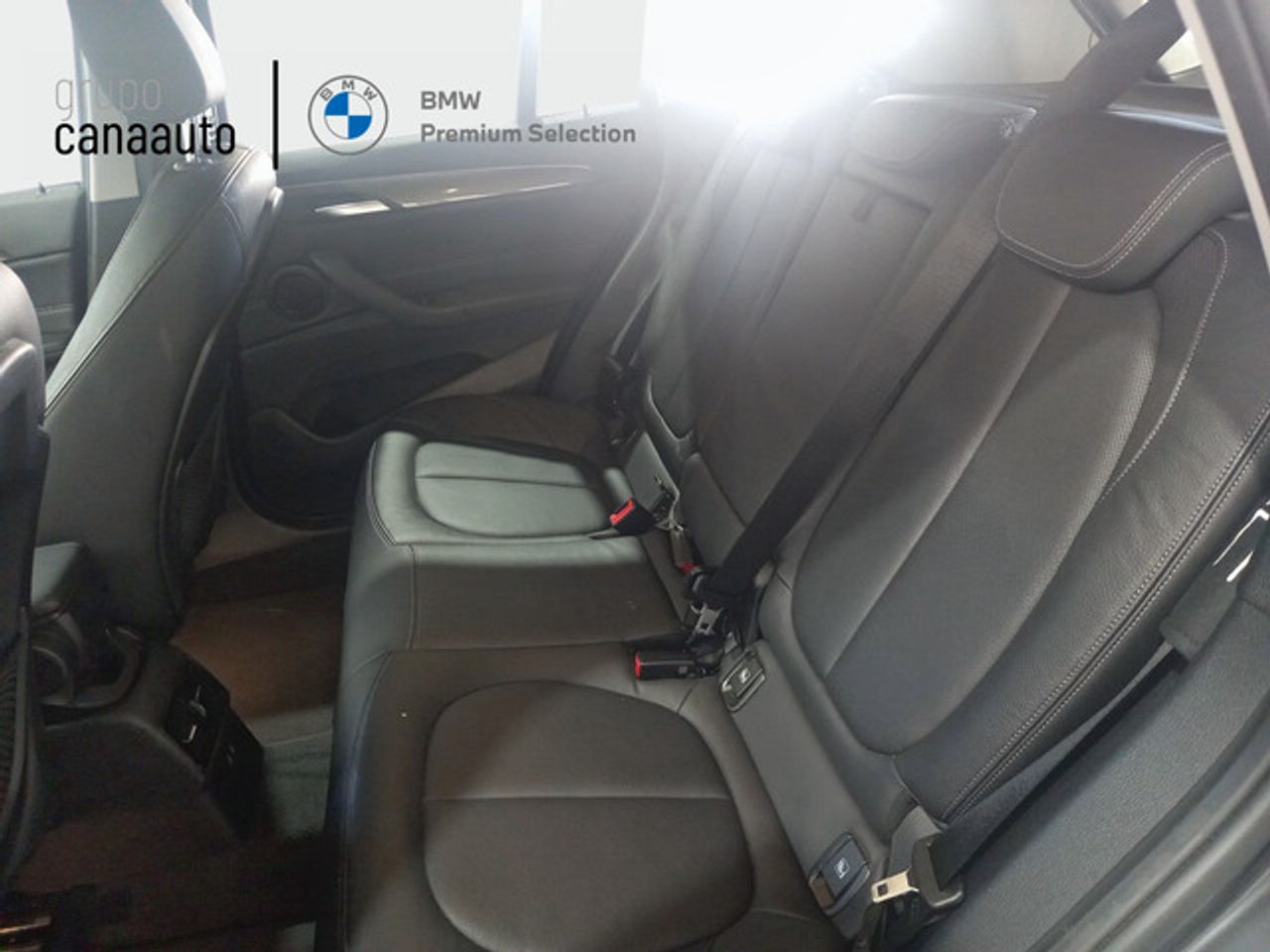 Foto BMW X1 9