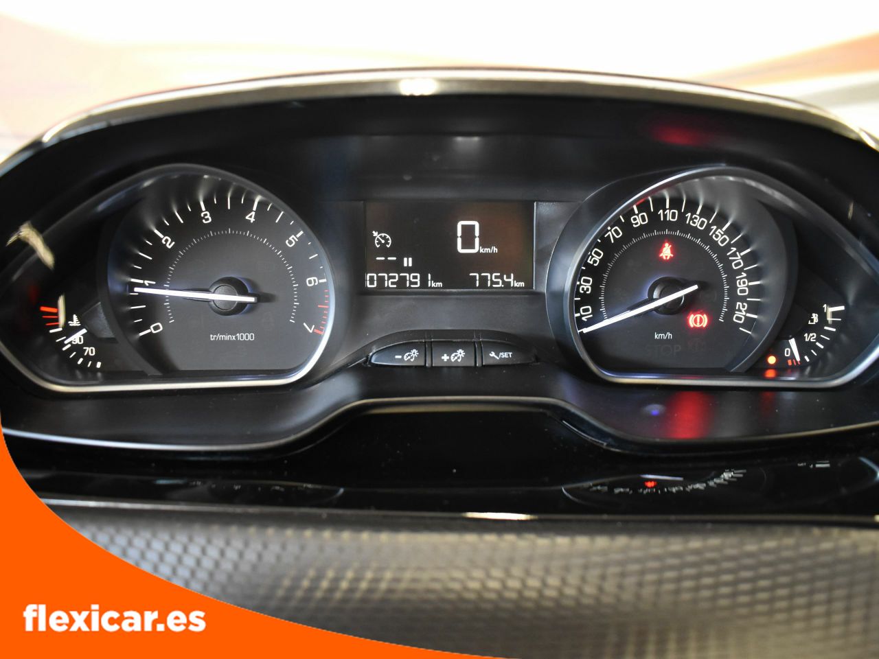 Foto Peugeot 208 11