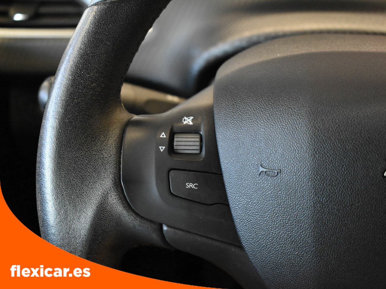 Foto Peugeot 208 12