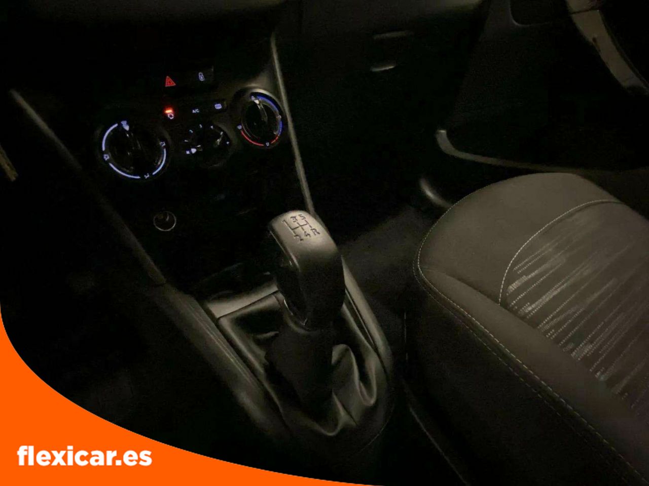Foto Peugeot 208 15