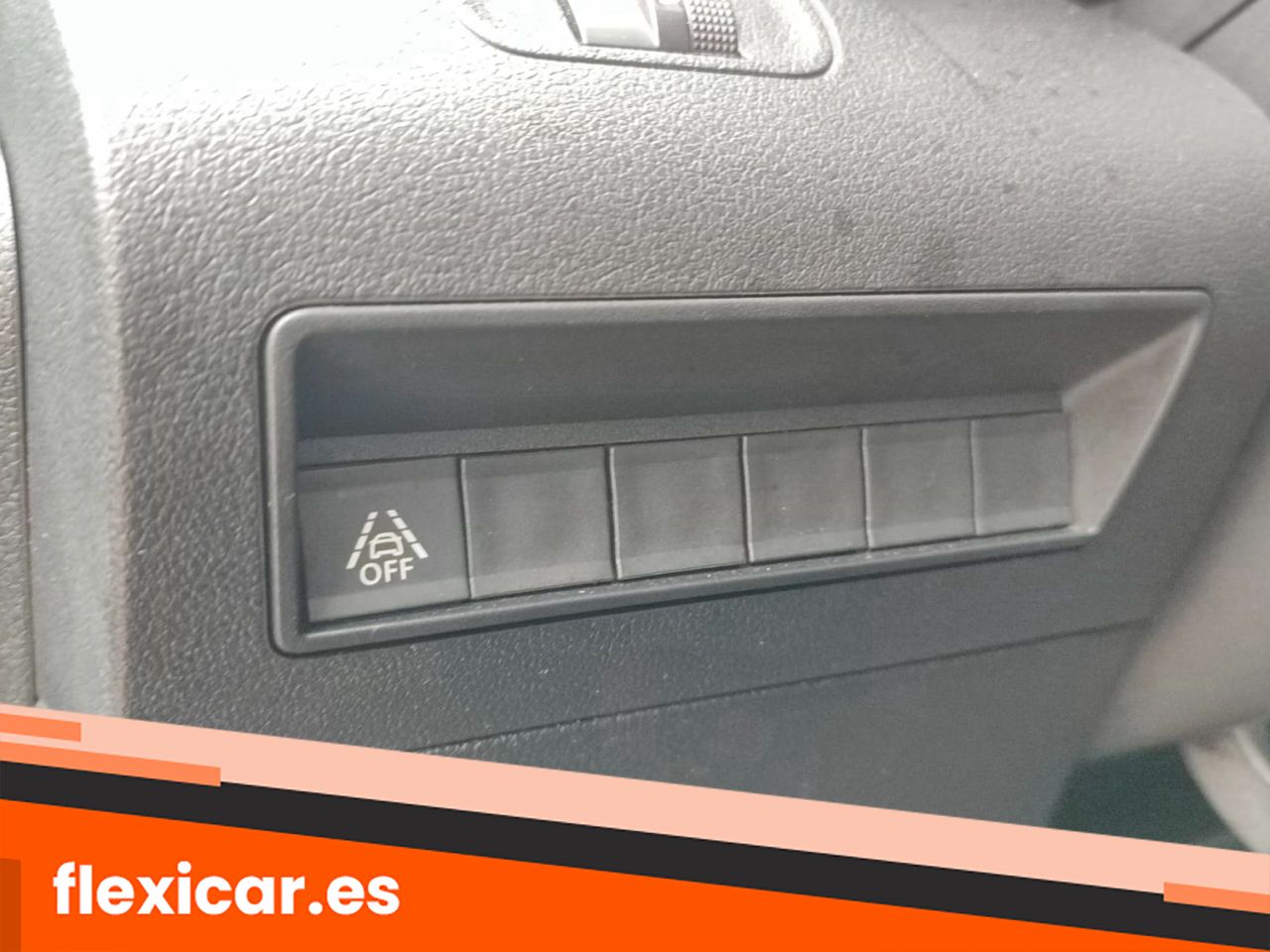 Foto Peugeot Rifter 12